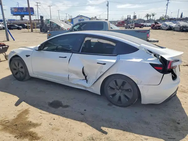 5YJ3E1EA2RF854072 2024 TESLA MODEL 3 - Image 2