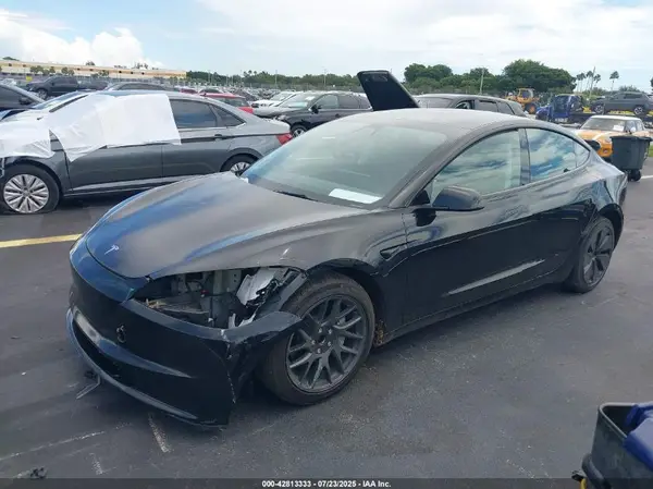 5YJ3E1EA2RF854816 2024 TESLA MODEL 3 - Image 2