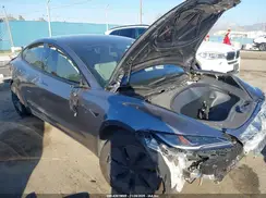 5YJ3E1EA2RF857585 2024 TESLA MODEL 3