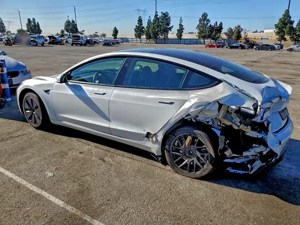 5YJ3E1EA2RF858168 2024 TESLA MODEL 3 - Image 2