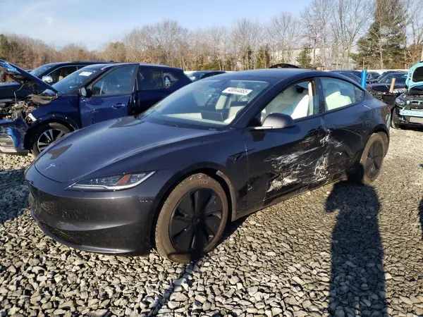 5YJ3E1EA2RF859983 2024 TESLA MODEL 3 - Image 1