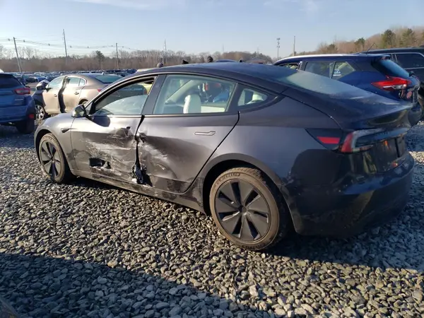 5YJ3E1EA2RF859983 2024 TESLA MODEL 3 - Image 2