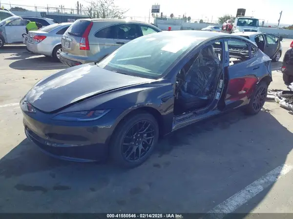 5YJ3E1EA2RF867095 2024 TESLA MODEL 3 - Image 2