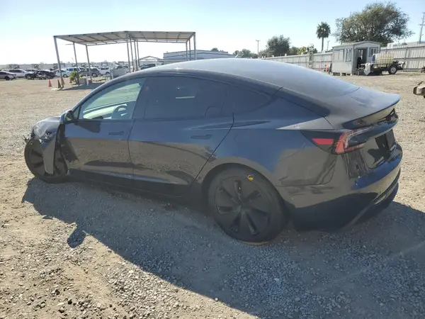 5YJ3E1EA2RF867887 2024 TESLA MODEL 3 - Image 2