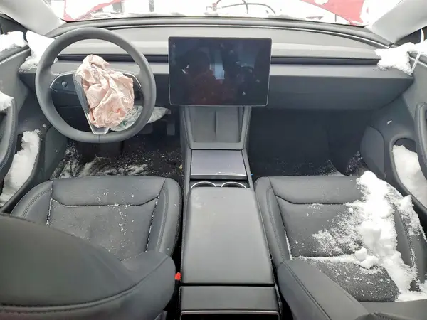 5YJ3E1EA2RF870658 2024 TESLA MODEL 3 - Image 8