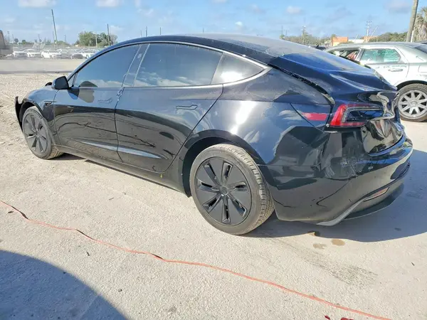 5YJ3E1EA2RF872457 2024 TESLA MODEL 3 - Image 2