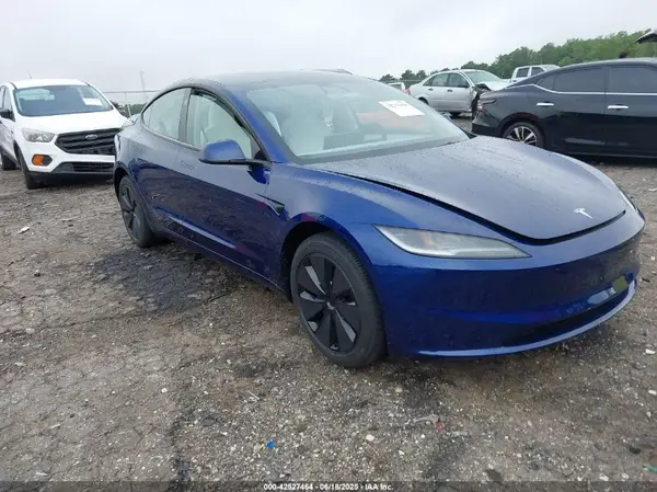 5YJ3E1EA2SF001516 2025 TESLA MODEL 3 - Image 1