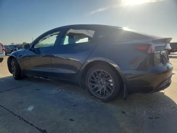 5YJ3E1EA2SF007316 2025 TESLA MODEL 3 - Image 2