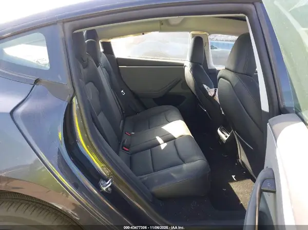 5YJ3E1EA2SF012015 2025 TESLA MODEL 3 - Image 8
