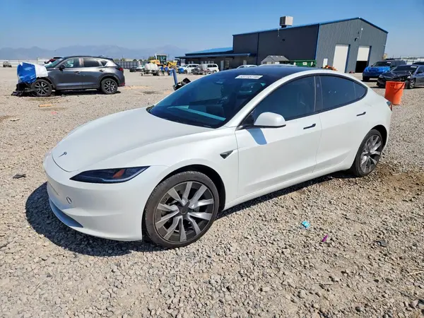 5YJ3E1EA2SF013231 2025 TESLA MODEL 3 - Image 1
