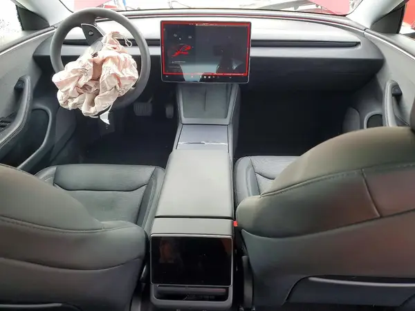5YJ3E1EA2SF013407 2025 TESLA MODEL 3 - Image 8