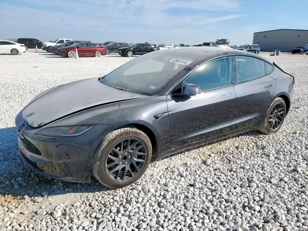 5YJ3E1EA2SF016890 2025 TESLA MODEL 3 - Image 1