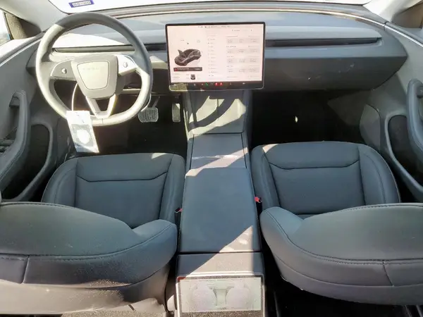 5YJ3E1EA2SF016890 2025 TESLA MODEL 3 - Image 8