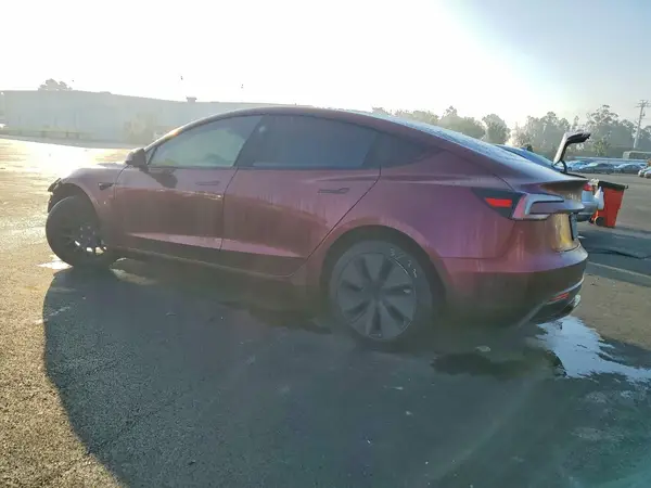 5YJ3E1EA2SF018848 2025 TESLA MODEL 3 - Image 2
