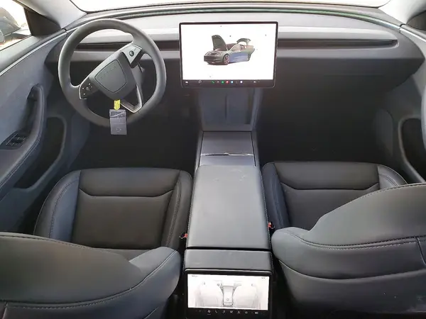 5YJ3E1EA2SF022138 2025 TESLA MODEL 3 - Image 8