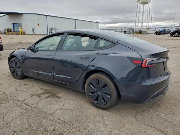 5YJ3E1EA2SF024360 2025 TESLA MODEL 3 - Image 2