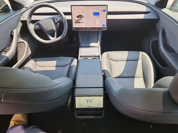 5YJ3E1EA2SF025380 2025 TESLA MODEL 3 - Image 8