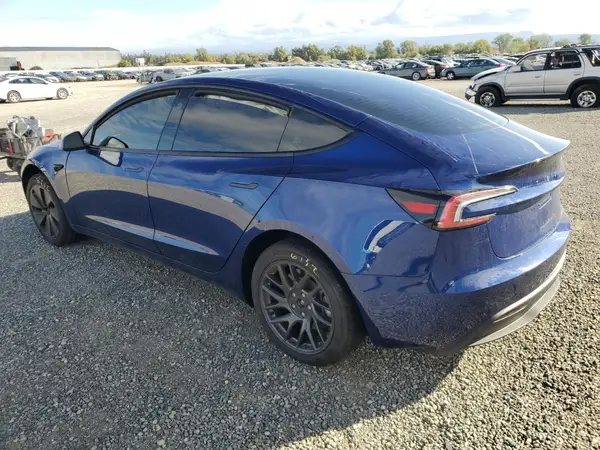 5YJ3E1EA2SF028750 2025 TESLA MODEL 3 - Image 2