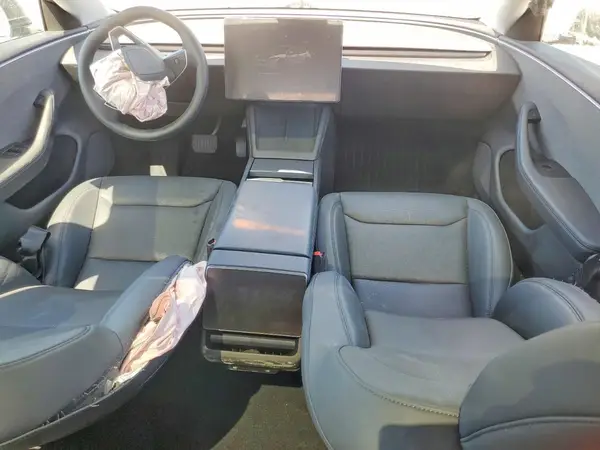 5YJ3E1EA2SF031342 2025 TESLA MODEL 3 - Image 8