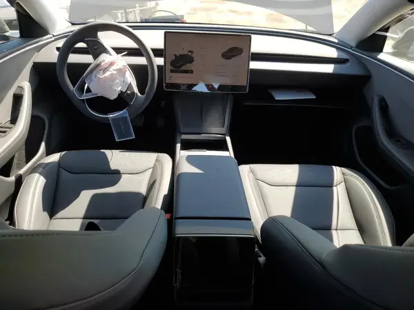 5YJ3E1EA2SF039148 2025 TESLA MODEL 3 - Image 8