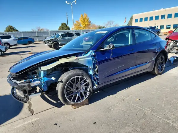5YJ3E1EA2SF039201 2025 TESLA MODEL 3 - Image 1