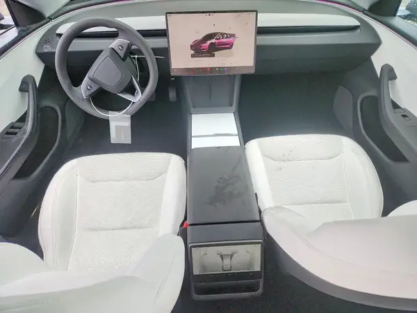 5YJ3E1EA2SF042082 2025 TESLA MODEL 3 - Image 8