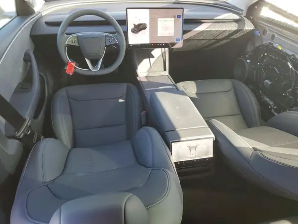5YJ3E1EA2SF042602 2025 TESLA MODEL 3 - Image 8