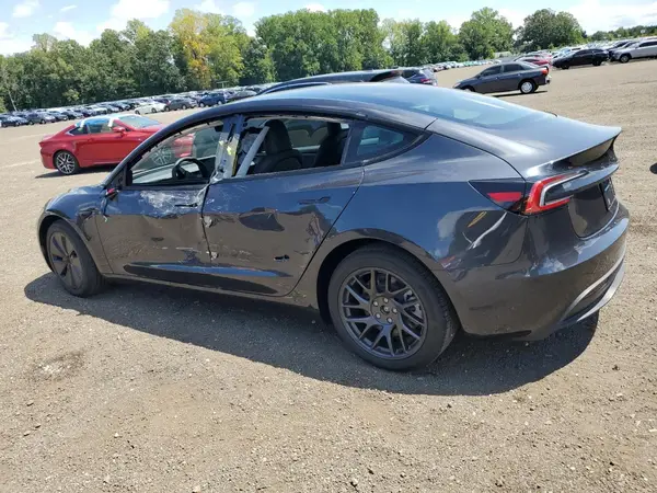 5YJ3E1EA2SF043877 2025 TESLA MODEL 3 - Image 2