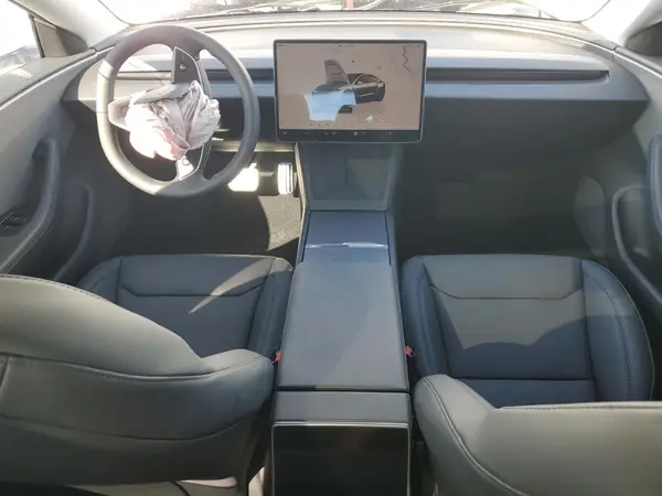 5YJ3E1EA2SF049629 2025 TESLA MODEL 3 - Image 8