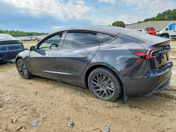 5YJ3E1EA2SF062316 2025 TESLA MODEL 3 - Image 2