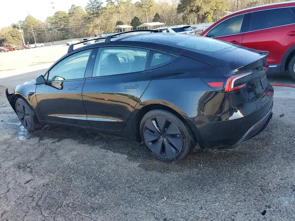 5YJ3E1EA2SF065670 2025 TESLA MODEL 3 - Image 2