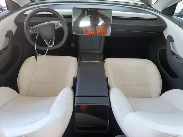 5YJ3E1EA2SF072795 2025 TESLA MODEL 3 - Image 8