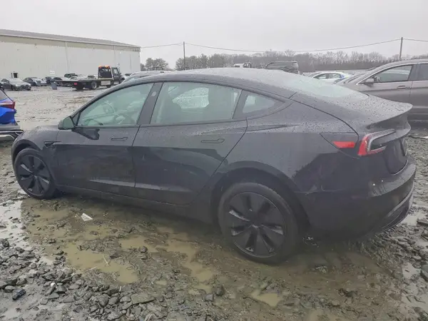5YJ3E1EA2SF075048 2025 TESLA MODEL 3 - Image 2