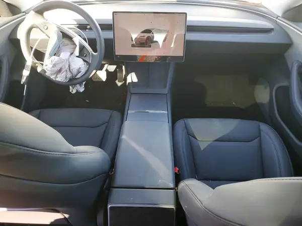 5YJ3E1EA2SF082792 2025 TESLA MODEL 3 - Image 8