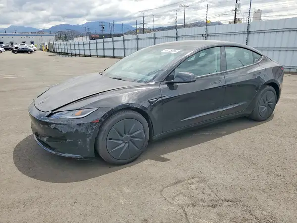 5YJ3E1EA2SF119517 2025 TESLA MODEL 3 - Image 1