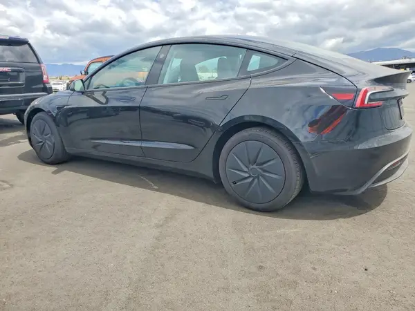 5YJ3E1EA2SF119517 2025 TESLA MODEL 3 - Image 2