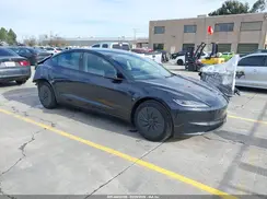 5YJ3E1EA2SF131733 2025 TESLA MODEL 3