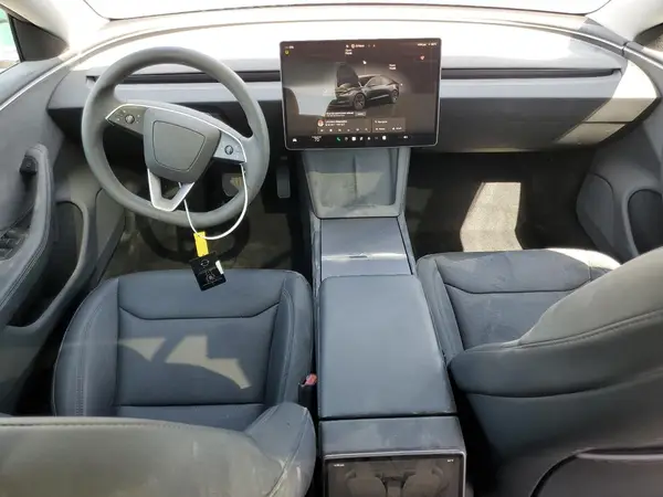 5YJ3E1EA2SF877244 2025 TESLA MODEL 3 - Image 8