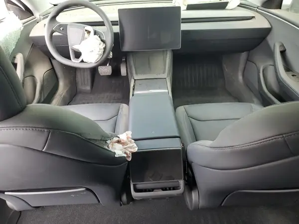 5YJ3E1EA2SF886459 2025 TESLA MODEL 3 - Image 8