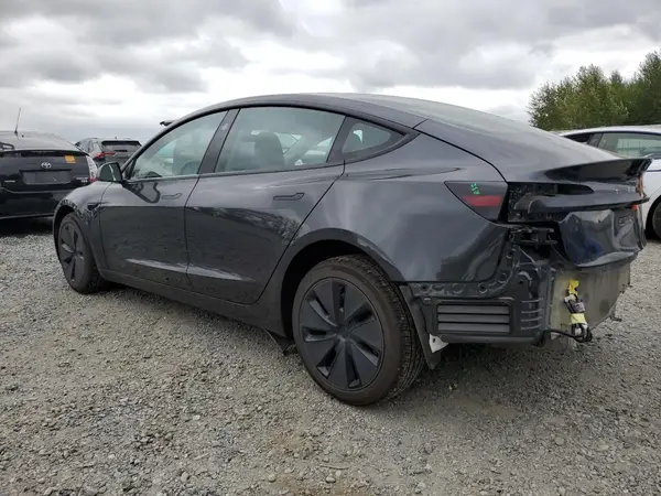 5YJ3E1EA2SF889068 2025 TESLA MODEL 3 - Image 2