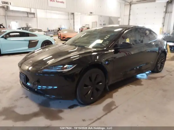 5YJ3E1EA2SF897199 2025 TESLA MODEL 3 - Image 2