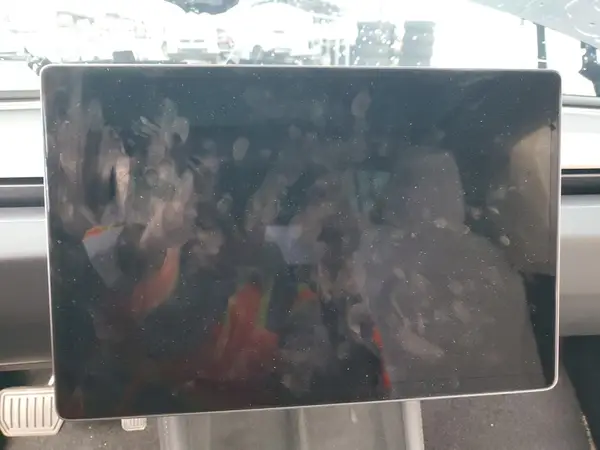 5YJ3E1EA2SF907679 2025 TESLA MODEL 3 - Image 8