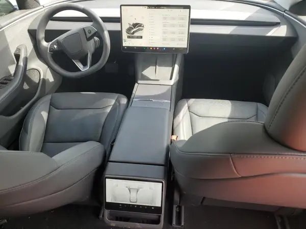 5YJ3E1EA2SF908413 2025 TESLA MODEL 3 - Image 8