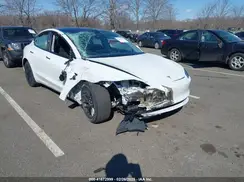 5YJ3E1EA2SF912817 2025 TESLA MODEL 3