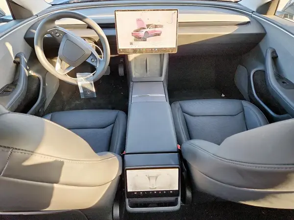 5YJ3E1EA2SF913305 2025 TESLA MODEL 3 - Image 8