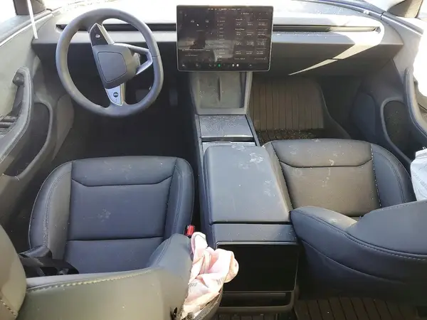 5YJ3E1EA2SF916236 2025 TESLA MODEL 3 - Image 8
