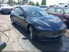 5YJ3E1EA2SF918505 2025 TESLA MODEL 3