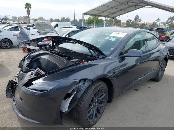 5YJ3E1EA2SF918679 2025 TESLA MODEL 3 - Image 2