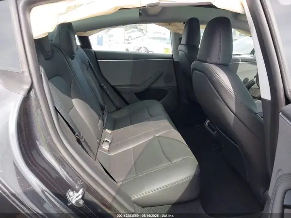 5YJ3E1EA2SF918679 2025 TESLA MODEL 3 - Image 8