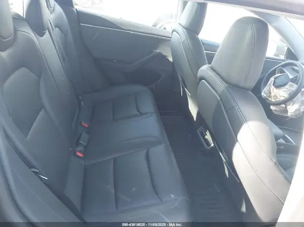 5YJ3E1EA2SF920187 2025 TESLA MODEL 3 - Image 8